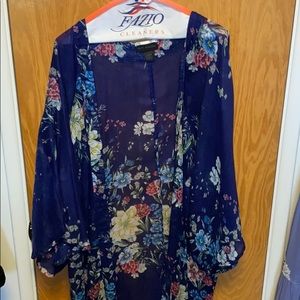 Steve Madden flower kimono